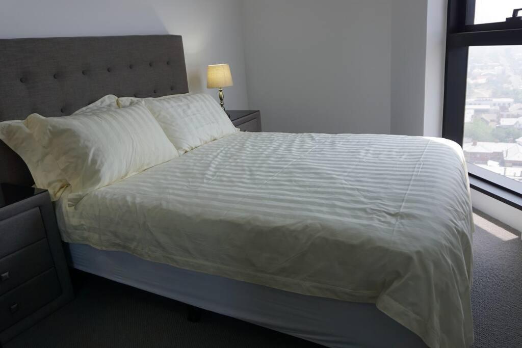 Skyone Lux 2Bed Room Aprt In Boxhill With Car Park Box Hill Dış mekan fotoğraf